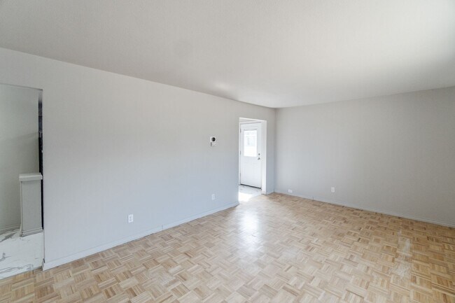 Building Photo - Single Family Home on Spokanes North Side!!