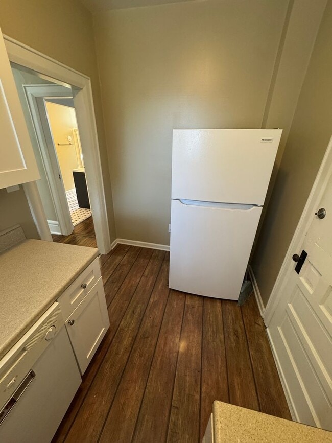 Building Photo - 3 Bedroom- OSU Campus