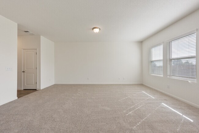 Building Photo - 19507 Cloudy Bay Dr