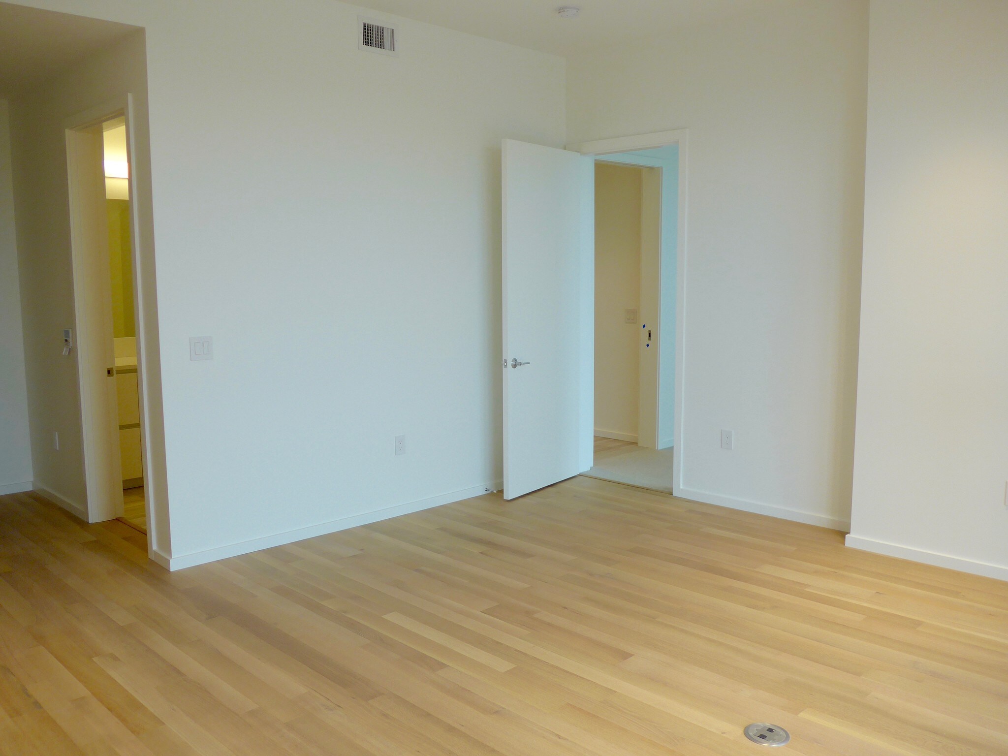 Living room area - 1275 NW 10th Ave