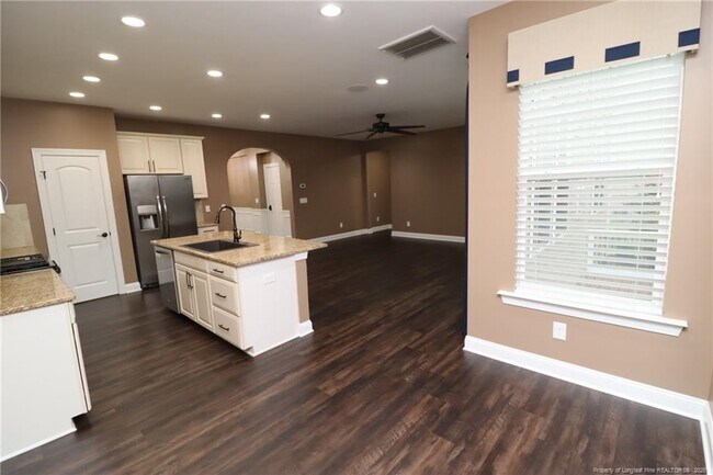 Building Photo - 1585 Tice Hurst Ln