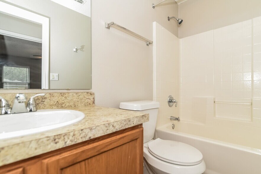 Building Photo - 295 Turtle Dove Dr