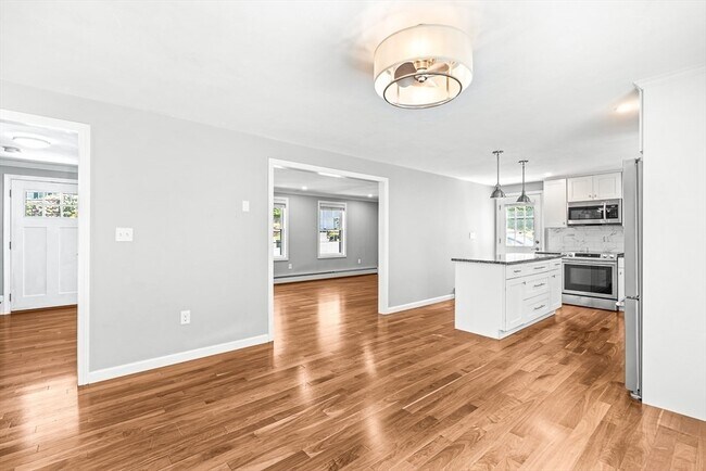 Building Photo - 38 Idora Ave