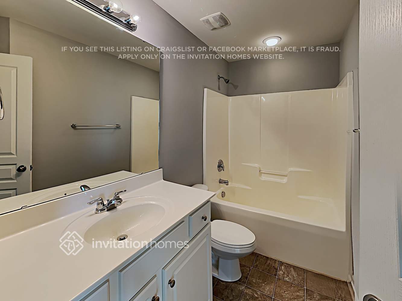 Building Photo - 11148 Green Spring Dr