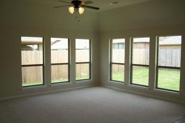 Building Photo - 2633 Pine Trail Dr