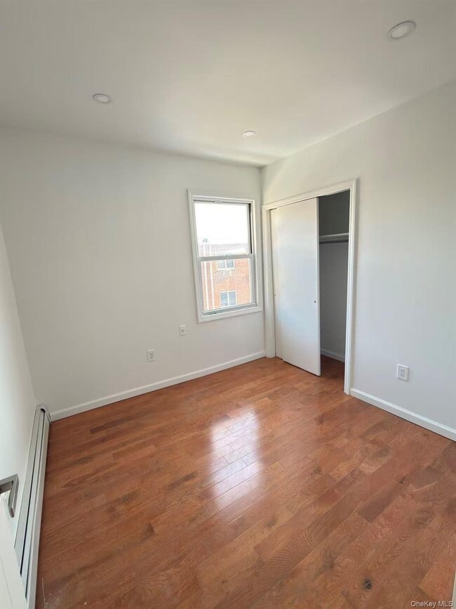 Building Photo - 41-46 Hampton St