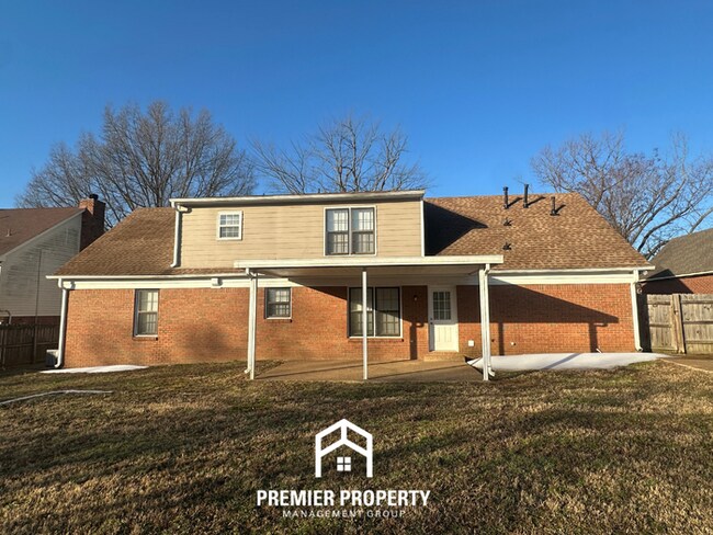 Building Photo - Spacious 4BR Cordova Home w/ Brick Fireplace, 2 Dining Areas & Covered Patio