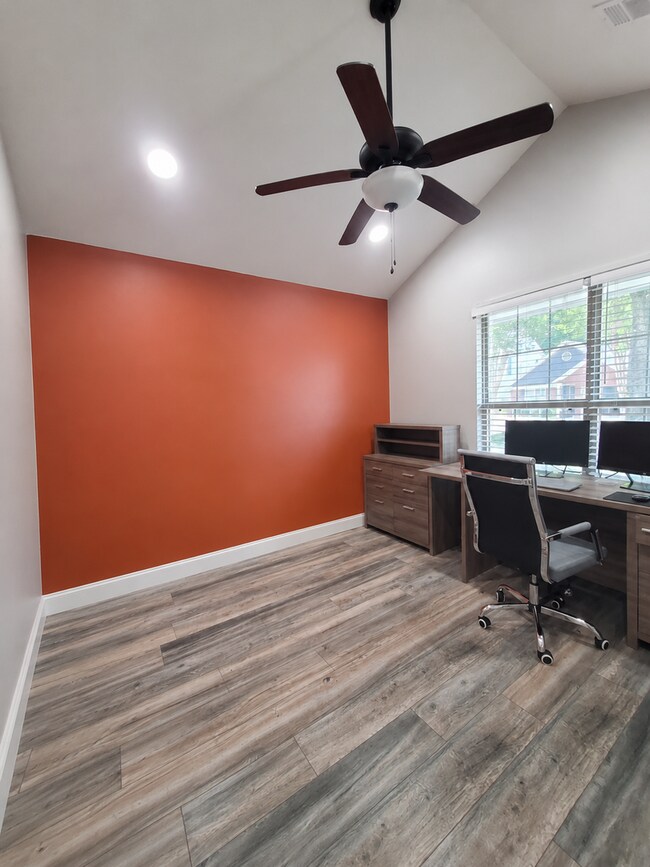 Building Photo - Beautiful 2-Bedroom, 2-Bath Townhome in Gated Community – Section 8 Welcome! Furniture Not Included!