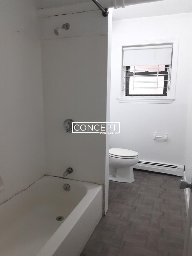 Building Photo - 1131 Commonwealth Ave