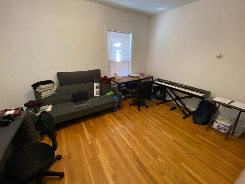 Building Photo - 28 S Huntington Ave