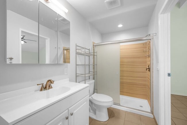 Building Photo - 305 Uala Pl