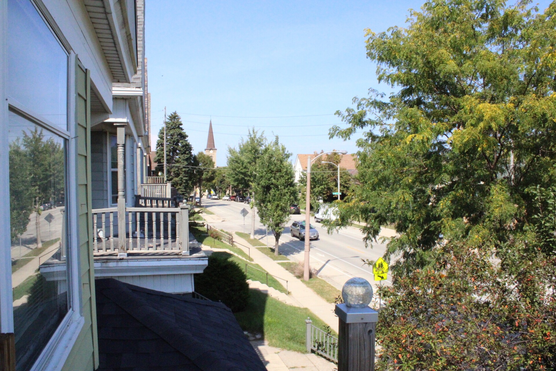 Building Photo - 2621 S Howell Ave