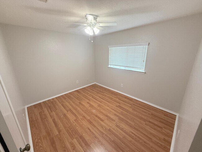 Building Photo - 13414 Wells River Dr