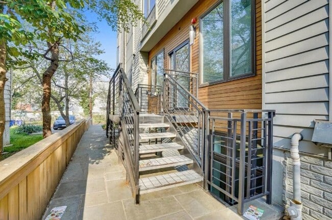 Building Photo - 4126 8th St NW