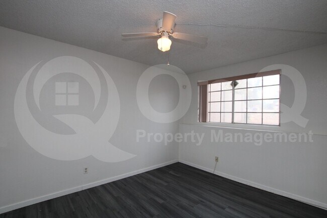 Building Photo - 8111 W Wacker Rd