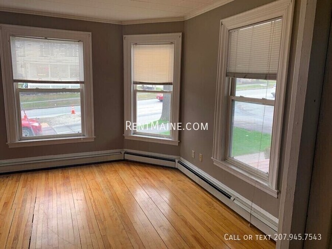 Building Photo - 348 State St