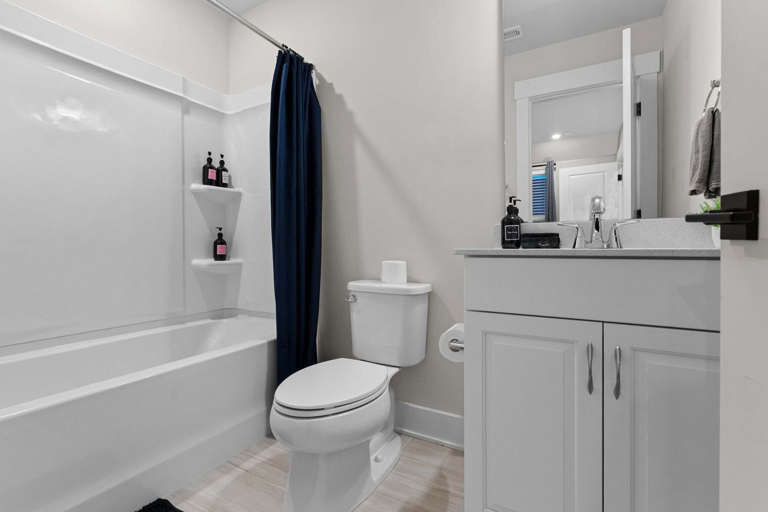 Building Photo - 1442 Hamilton St