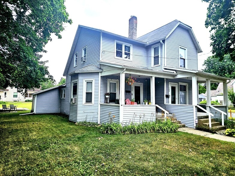 Building Photo - 169 East Ave N