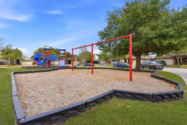 Building Photo - 31039 Sundance Woods Ct