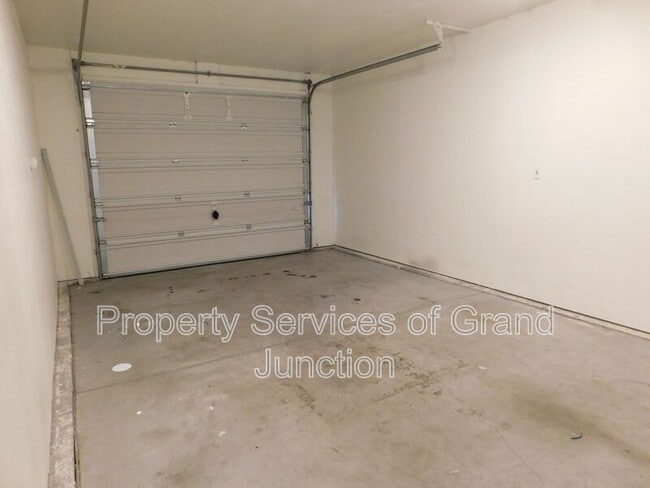 Building Photo - 426 Pendleton St
