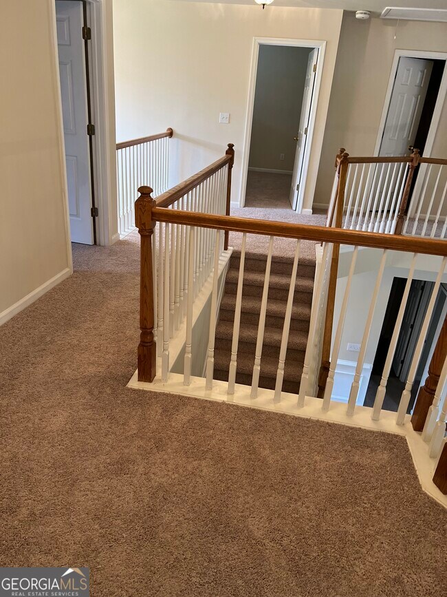 Building Photo - 509 Merrill Ln