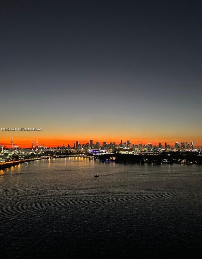 Building Photo - 540 West Ave