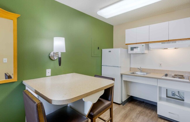 Building Photo - Furnished Studio-Los Angeles - LAX Airport...