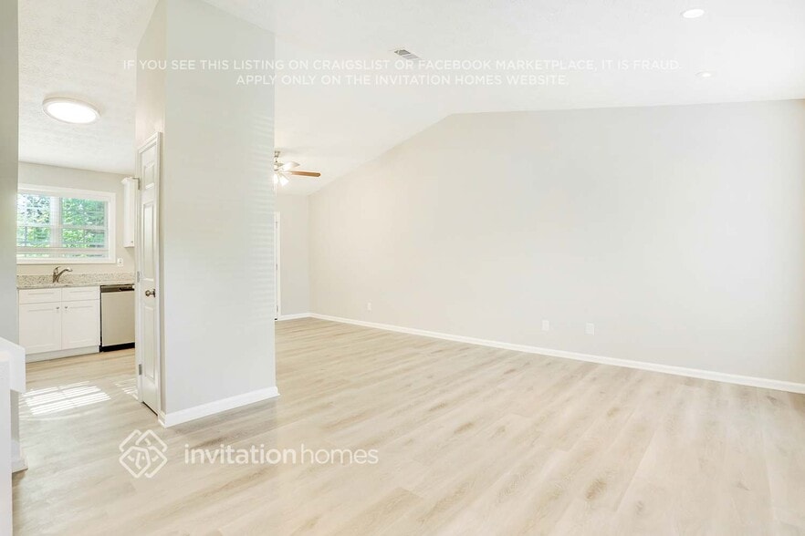 Building Photo - 3835 Wood Path Dr