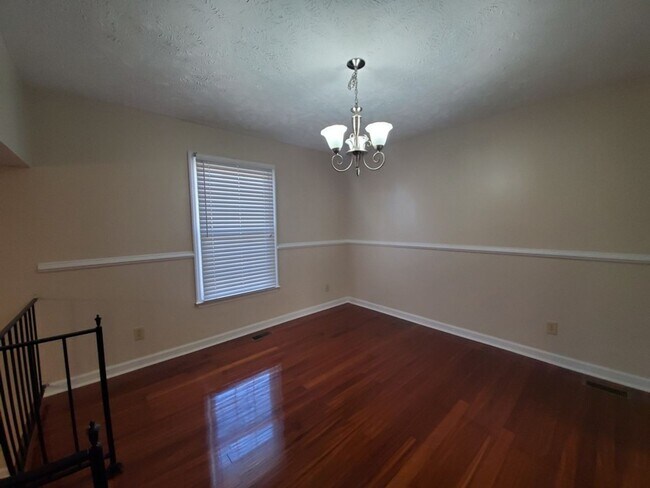 Building Photo - 7886 Uriah Dr