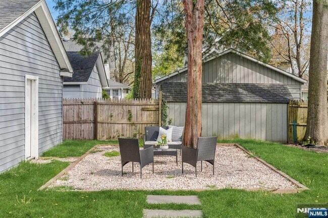 Building Photo - 648 East St