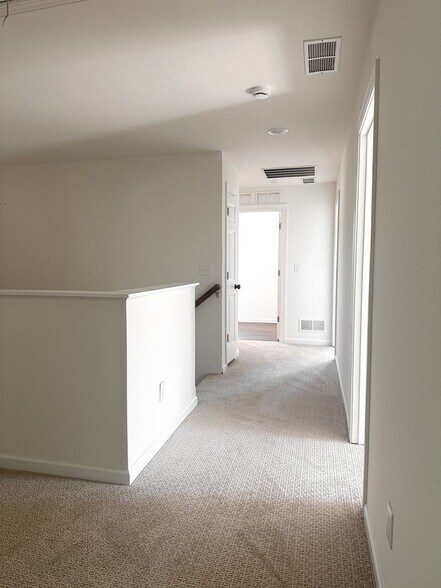 Building Photo - 3851 Longmore Ln