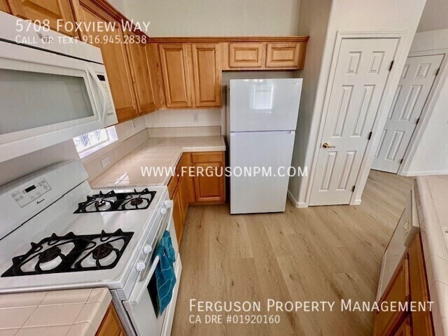 Building Photo - 5708 Foxview Way