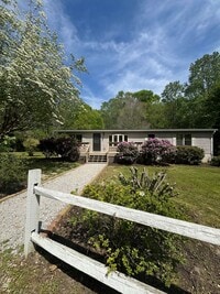 Building Photo - Fully Renovated Secluded 3 Bedroom Rancher!