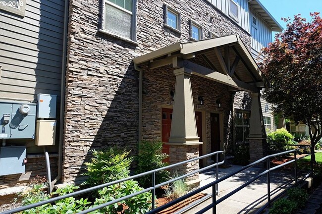 Building Photo - Quatama Rental
