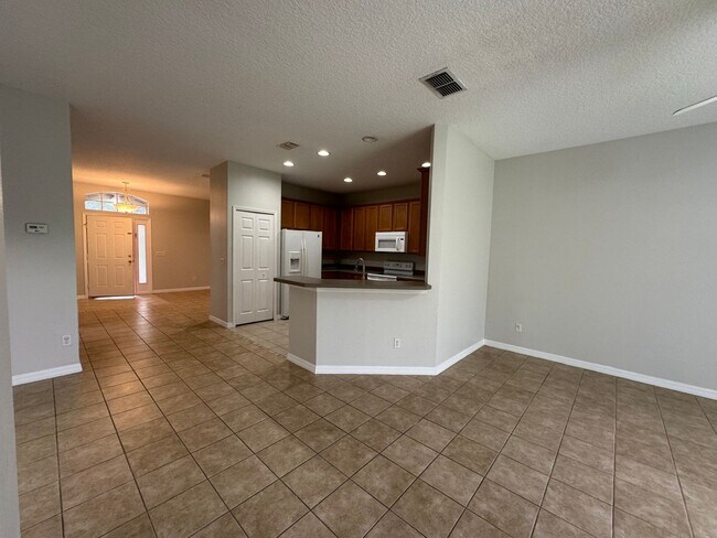 Building Photo - 10360 Sandy Marsh Ln