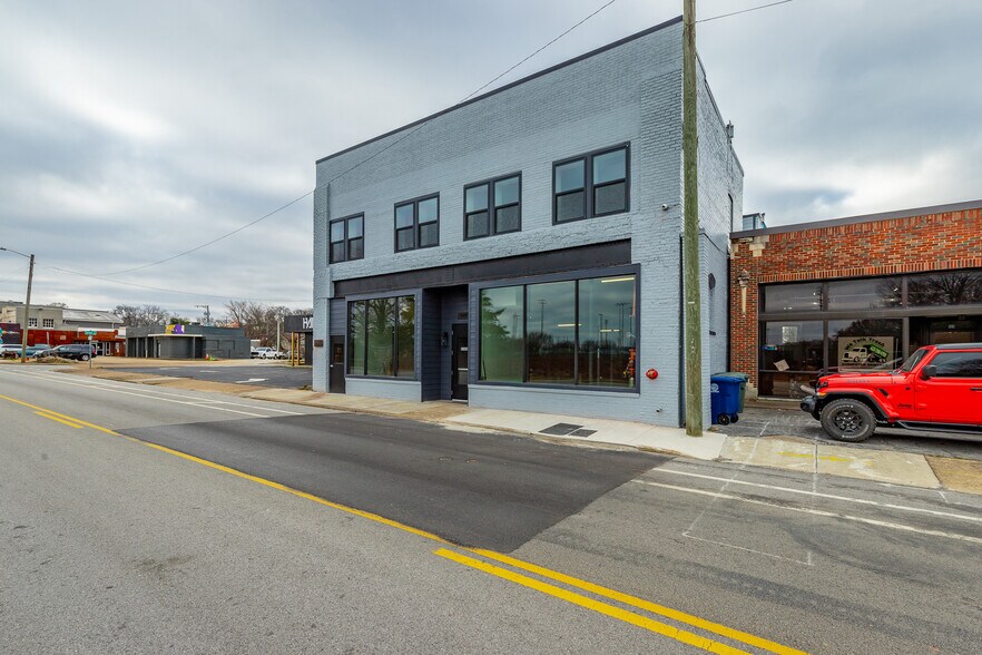 Building Photo - 1108 McCallie Ave