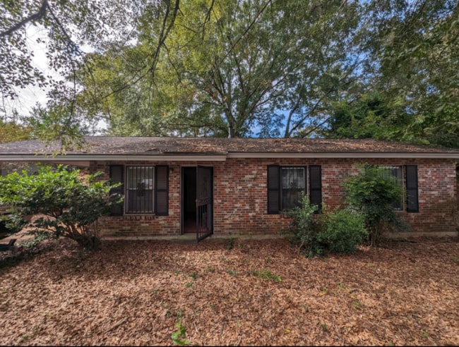 Primary Photo - 225 Park Manor Dr