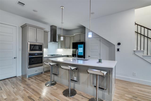 Building Photo - 8100 Cornelius Dr.