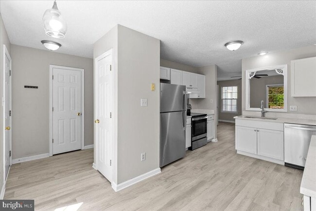 Building Photo - 229 Sherando Cir