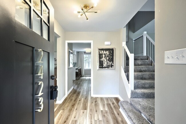 Building Photo - Beautiful Full Home in York