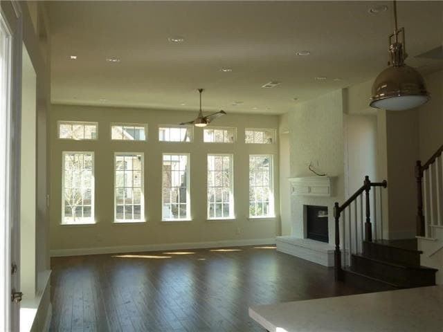 Building Photo - 6813 Royal View Dr