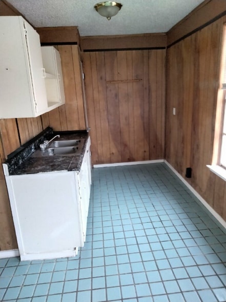 Building Photo - 808 Wilson Rd