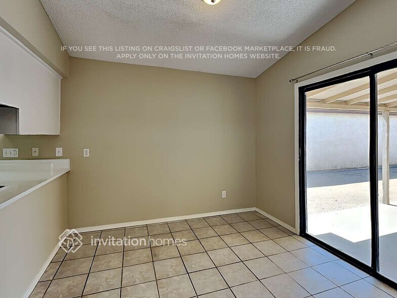 Building Photo - 11134 N 82nd Ln