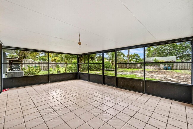 Building Photo - 5282 2nd Rd