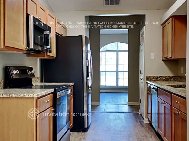 Building Photo - 11619 Greenland Hideaway Dr E