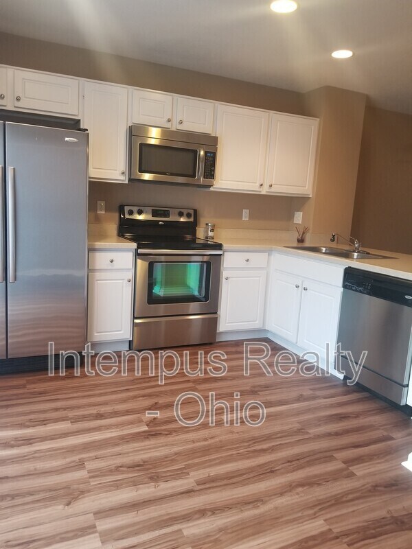 Building Photo - 3869 Dowitcher Ln