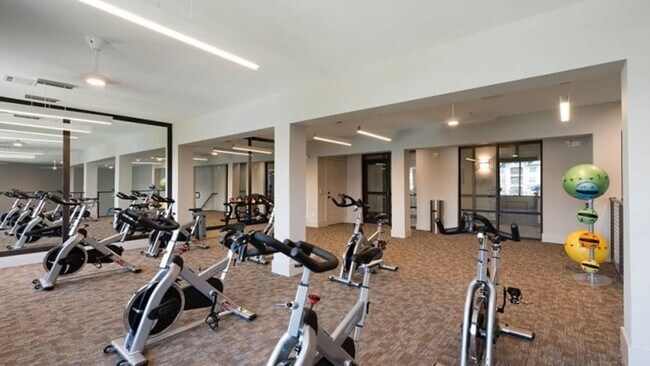 Building Photo - 2001 Presidio Vista Dr