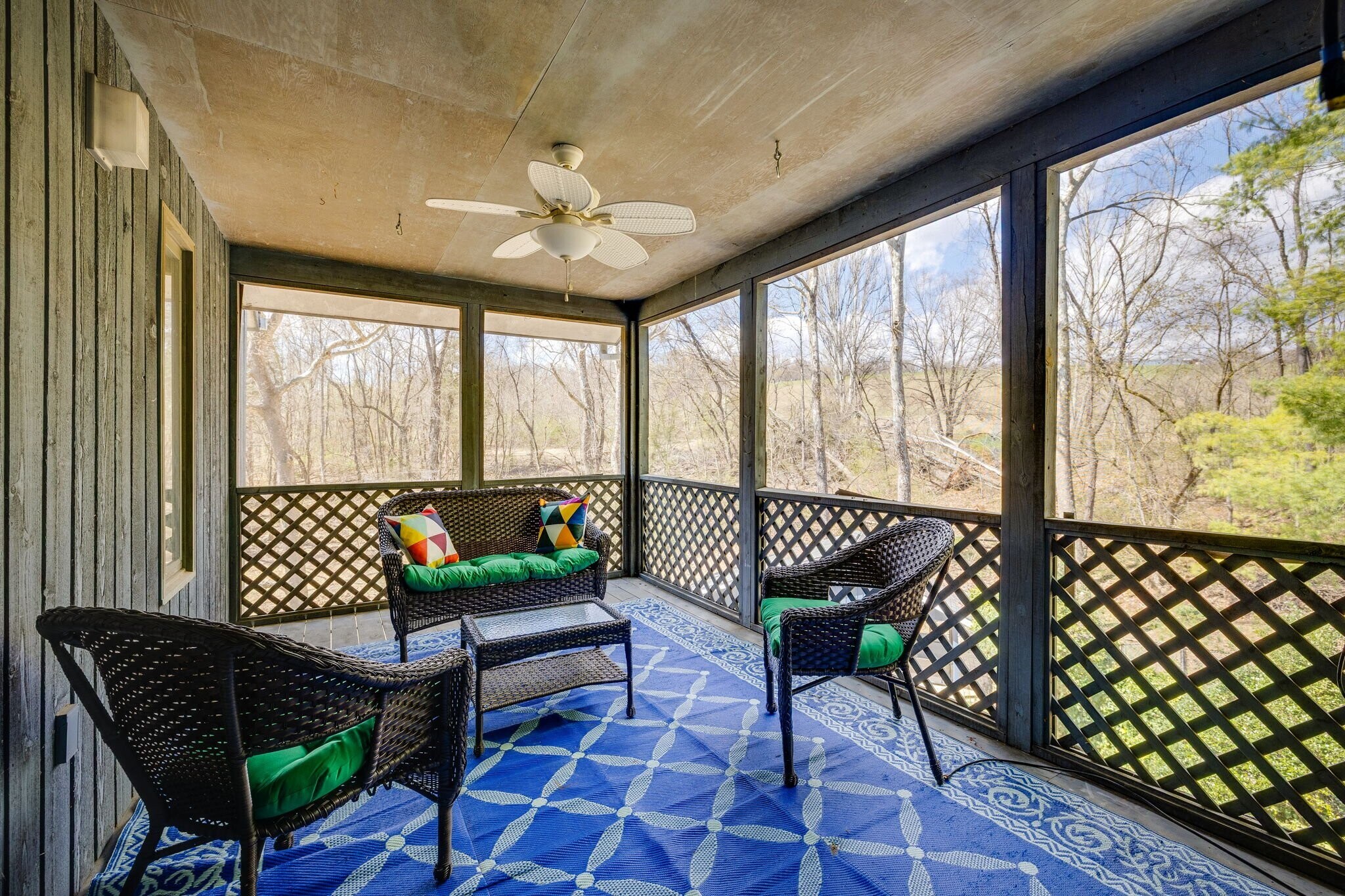 Building Photo - 5009 Emerald Dr