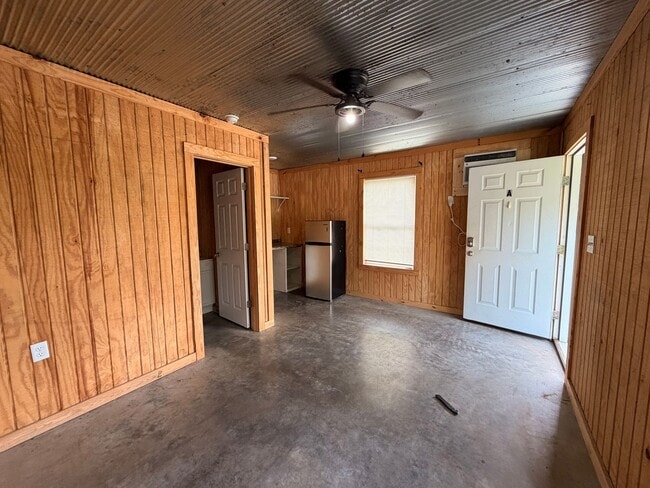 Building Photo - 146 Booher Cemetery Rd