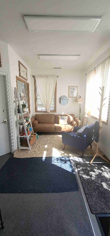 Primary Photo - 417 N Henry St